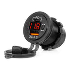 Waterdichte telefoonoplader ,schakelaar RODE LED-indicator Digitale voltomtr USB+USB C QC3.0 12/24V AMiO 04222 - AMiO 04222 - afbeelding 1