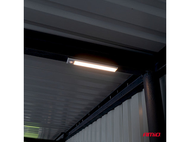 Opti Car Parts - Oplaadbare LED lamp met PIR bewegingssensor en schemersensor (23x4.1x0.9cm) - Antennes & Klein inbouwmateria