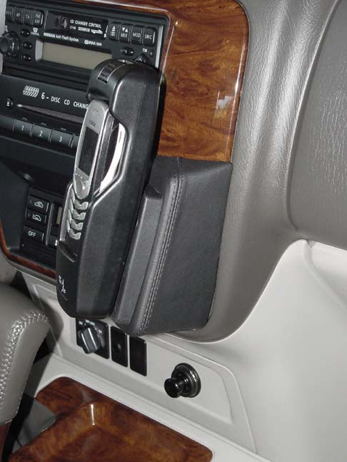 Kuda Console 081221 - Nissan Patrol (2003-2004)