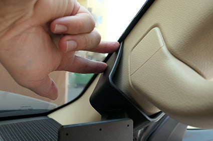 Brodit ProClip 605704 - Toyota LandCruiser 300 2021-2026
