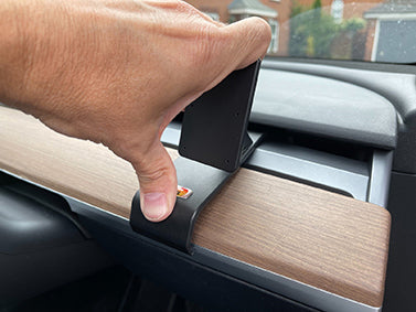 Brodit ProClip 605766 - Tesla Model Y