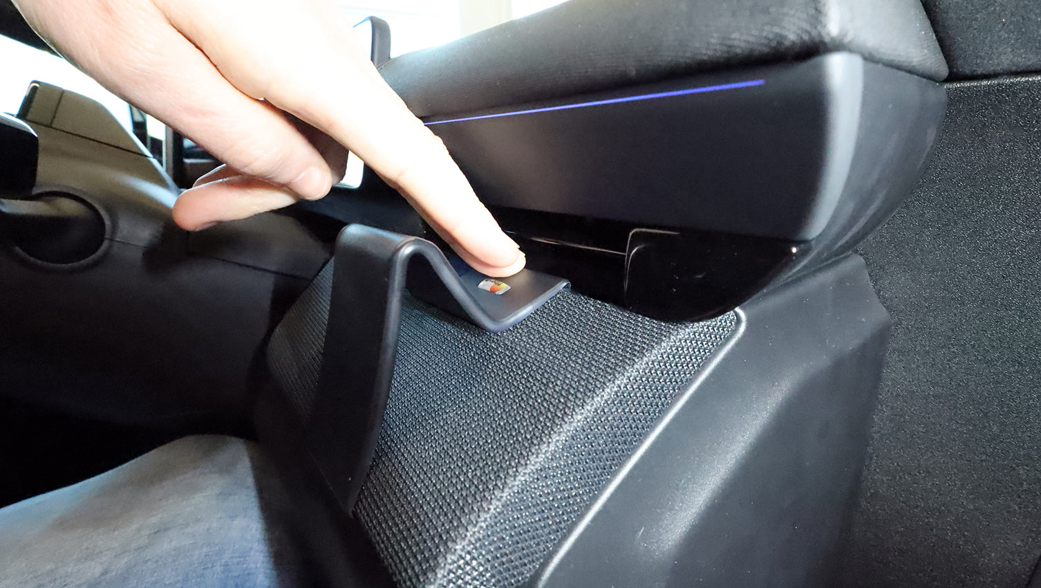 Brodit ProClip 606264 - Polestar 4 2024-2026