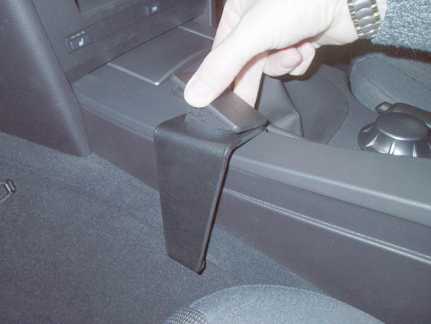 Brodit ProClip 633379 - BMW 5-Serie M5 E60, E61 2004-2010