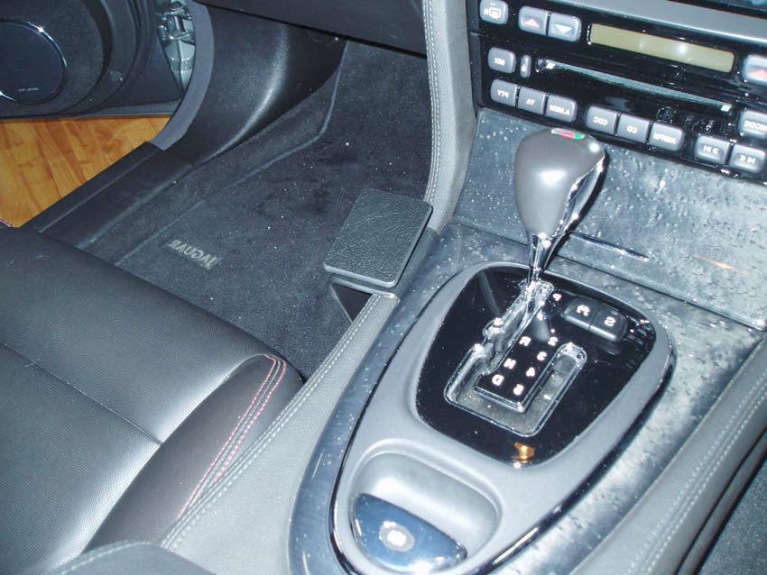 Brodit ProClip 633385 - Jaguar XJ 2003-2009