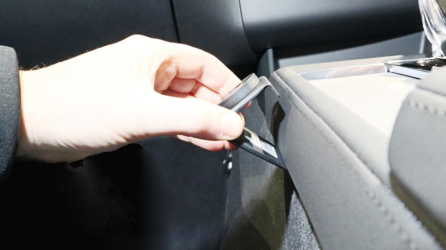 Brodit ProClip 636174 - Volvo XC60 2025-2026