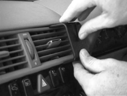 Brodit ProClip 652025 - Mercedes-Benz C-Class (180-320) 1993-1999