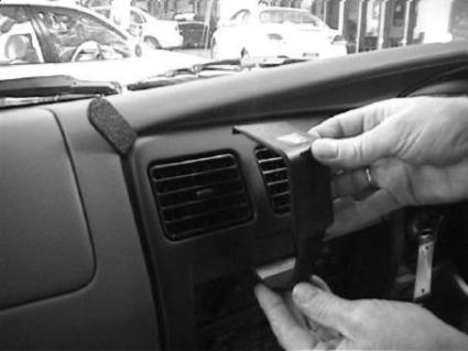 Brodit ProClip 652399 - Toyota 4Runner 1996-1999