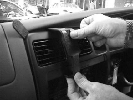 Brodit ProClip 652399 - Toyota 4Runner 1996-1999