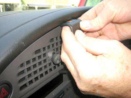 Brodit ProClip 652800 - Saab 9-5 1998-2005
