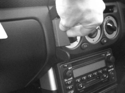 Brodit ProClip 652819 - Toyota MR2 Spyder 2000-2005