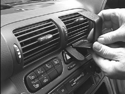 Brodit ProClip 652824 - Mercedes-Benz C-Class (180-320) 2000-2006