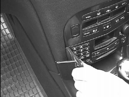 Brodit ProClip 652850 - Peugeot 607 2001-2009