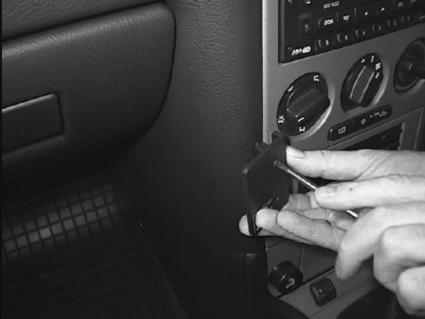 Brodit ProClip 652867 - Opel Astra 1998-2003