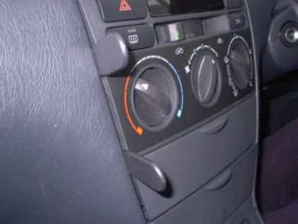 Brodit ProClip 653020 - Toyota Corolla 2002-2007