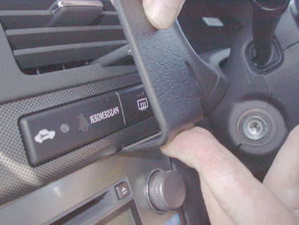 Brodit ProClip 653211 - Toyota Avensis 2003-2008