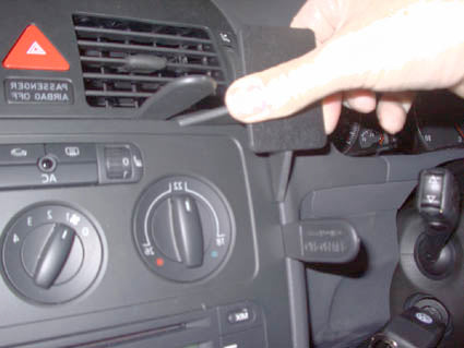 Brodit ProClip 653267 - Volkswagen Touran 2003-2015