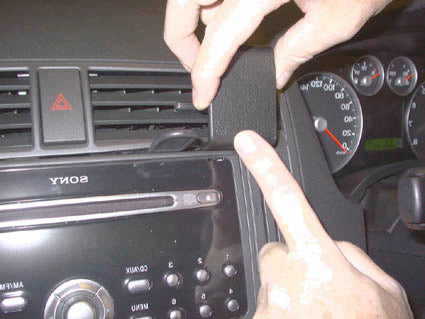 Brodit ProClip 653353 - Ford C-Max 2004-2012