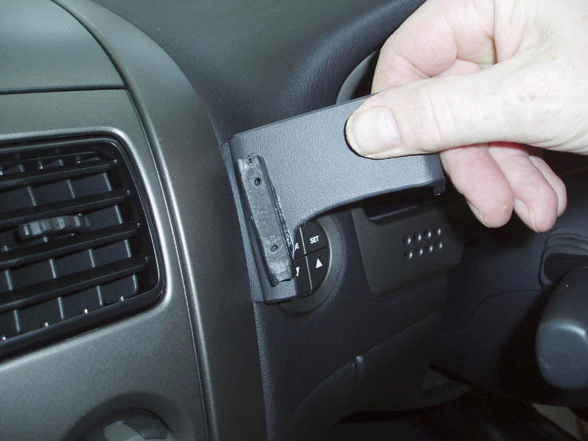 Brodit ProClip 653388 - Holden Commodore VY 2002-2007