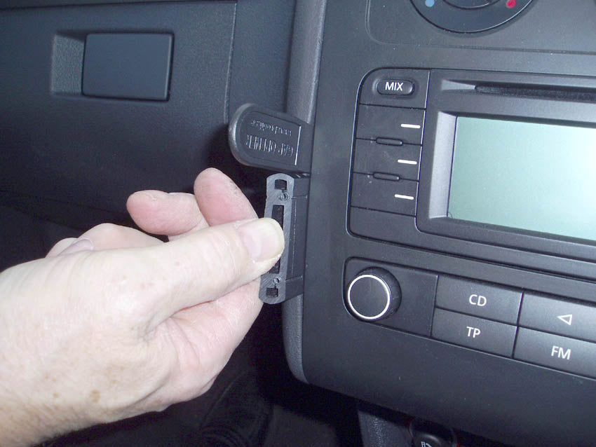 Brodit ProClip 653417 - Volkswagen Touran 2003-2015