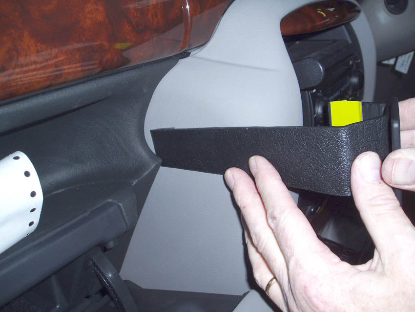 Brodit ProClip 653424 - MG 75 1999-2005