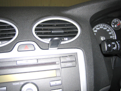 Brodit ProClip 653584 - Ford Focus 2005-2010