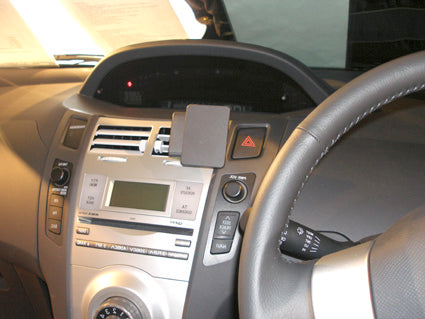 Brodit ProClip 653741 - Toyota Yaris 2006-2011