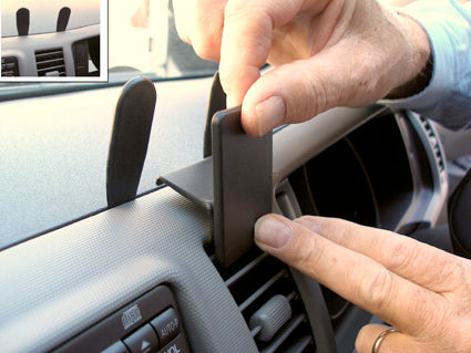 Brodit ProClip 653885 - Toyota HiAce SLWB Van 2007-2019