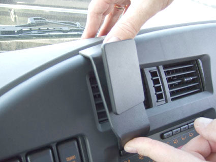 Brodit ProClip 653934 - Isuzu T-series 2006-2009