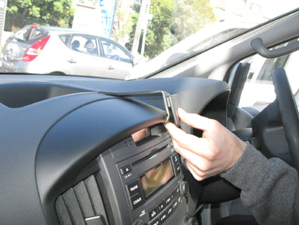 Brodit ProClip 654470 - Hyundai H1 2009-2021