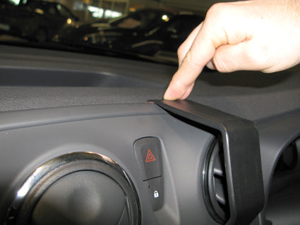 Brodit ProClip 654897 - Dacia Logan 2013-2021