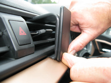 Brodit ProClip 655341 - Seat Arona 2018-2021