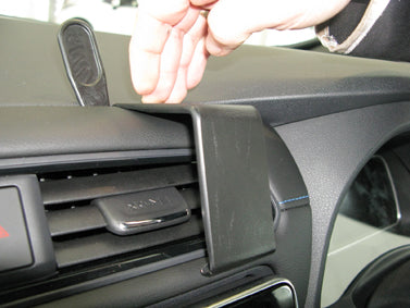 Brodit ProClip 655403 - Nissan Leaf 2018-2025
