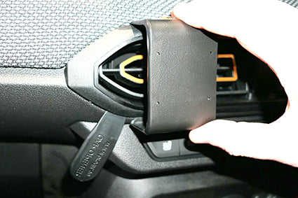 Brodit ProClip 655668 - Dacia Jogger 2021-2025