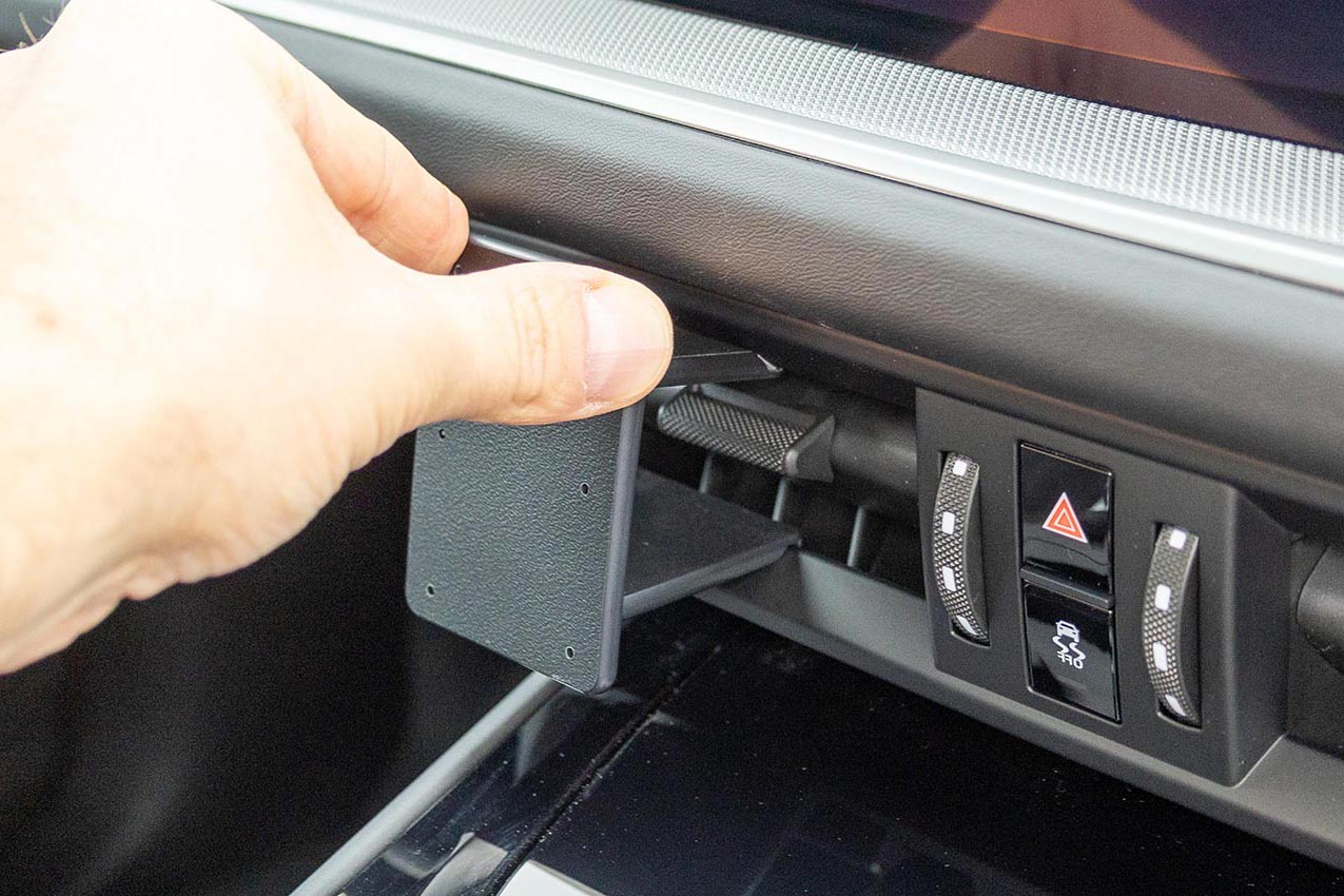 Brodit ProClip 656137 - Porsche Cayenne 2025-2026
