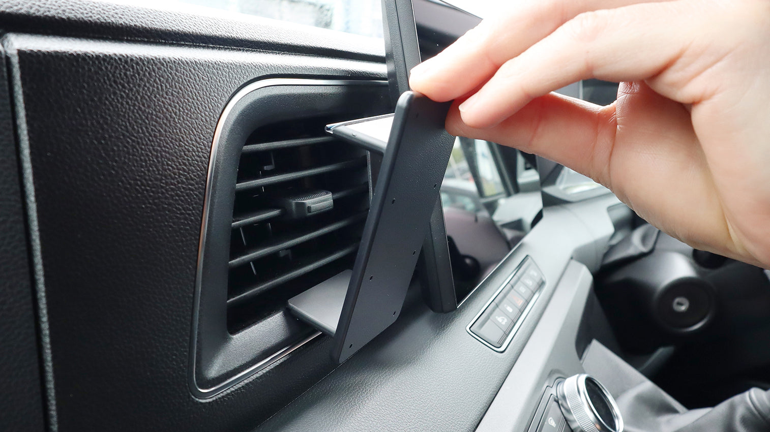 Brodit ProClip 656179 - Renault Master 2025-2026