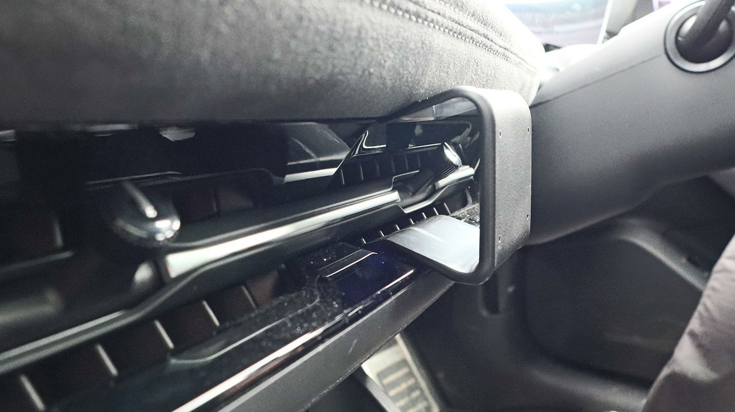 Brodit ProClip 656193 - Audi A6 e-tron 2025-2026