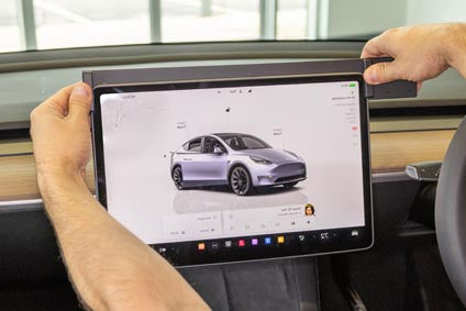 Brodit ProClip 656208 - Tesla Model Y