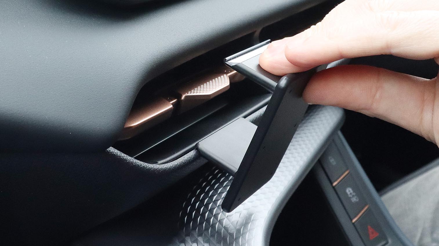 Brodit ProClip 656234 - Cupra Terramar 2024-2026