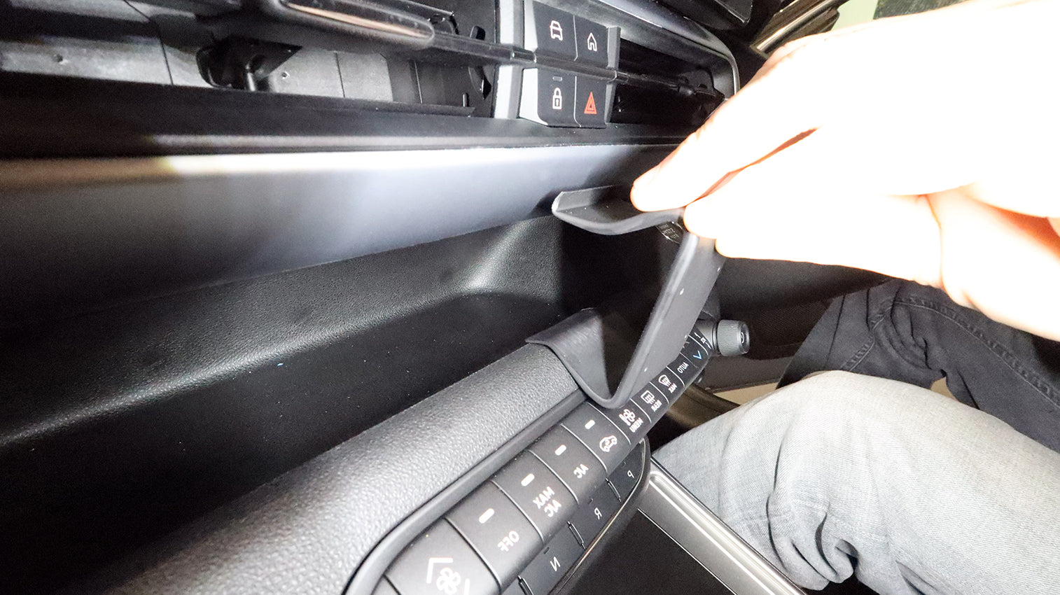 Brodit ProClip 656236 - Jeep Avanger 2023-2026