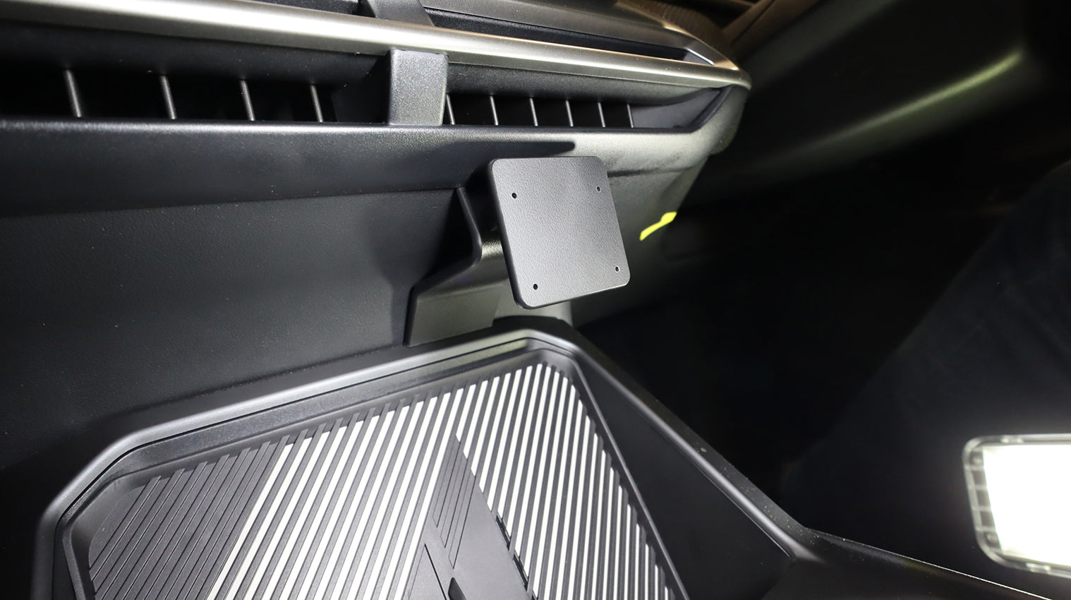 Brodit ProClip 656272 - BMW iX3 2026-2026