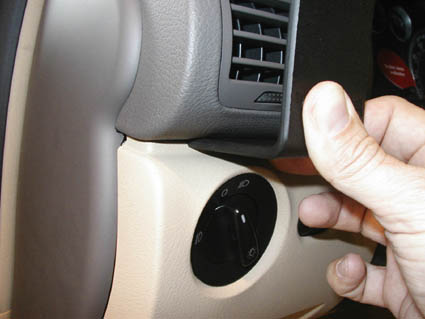 Brodit ProClip 802509 - Volkswagen Passat