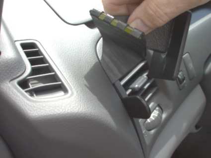 Brodit ProClip 803067 - Toyota Previa 2001-2006