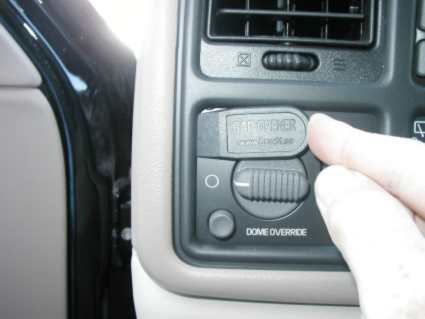 Brodit ProClip 803122 - Chevrolet Avalanche 1999-2006