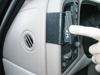 Brodit ProClip 803122 - Chevrolet Avalanche 1999-2006