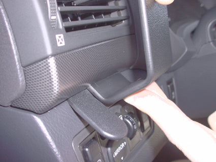 Brodit ProClip 803213 - Toyota Avensis 2003-2008