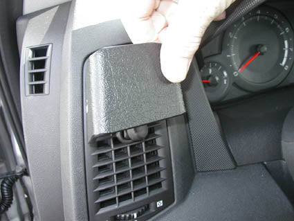 Brodit ProClip 803311 - Cadillac SRX 2004-2005