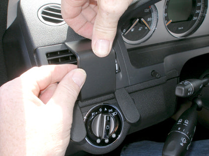 Brodit ProClip 803996 - Mercedes-Benz C-Class (180-320) 2007-2010