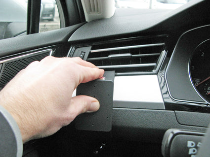 Brodit ProClip 805070 - Volkswagen Arteon 2015-2026