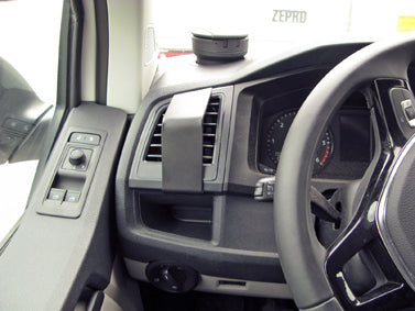 Brodit ProClip 805214 - Volkswagen Caravelle 2016-2020