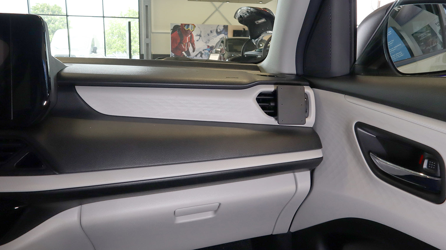 Brodit ProClip Suzuki Swift 2025-2026 - afbeelding 3